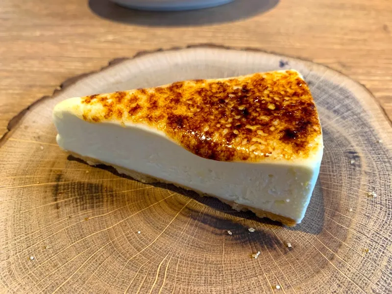 館山市：VANSAN 炙りチーズケーキ