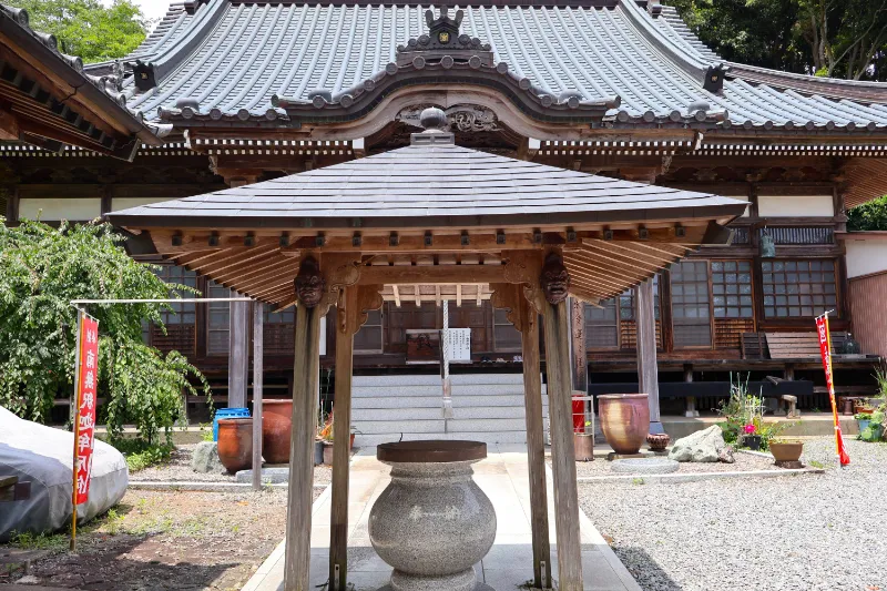 日運寺(通称あじさい寺)とは